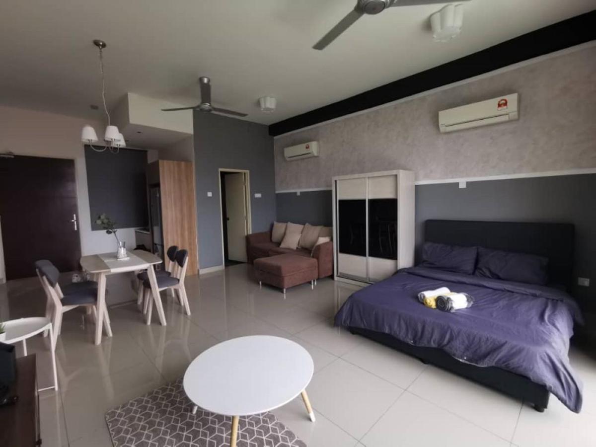 11-Modern Homestay Palazio Lake View Mount Austin Palazio Near Aeon Themepark Toppen Ikea 新山 外观 照片