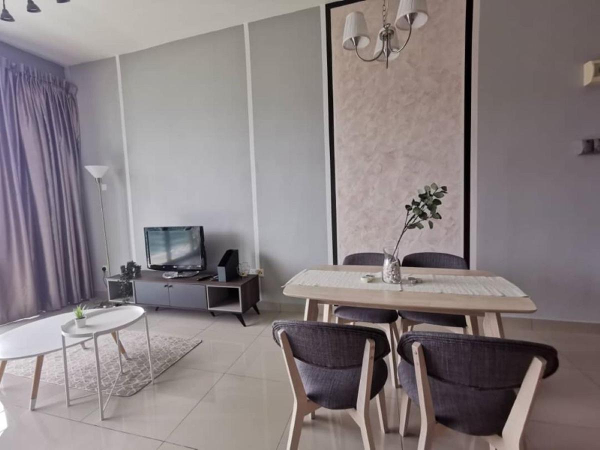 11-Modern Homestay Palazio Lake View Mount Austin Palazio Near Aeon Themepark Toppen Ikea 新山 外观 照片